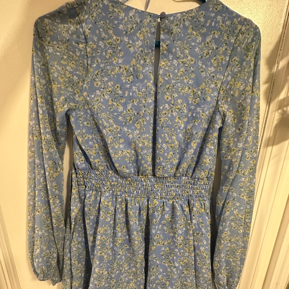 Spring dress - Picture 2 of 3